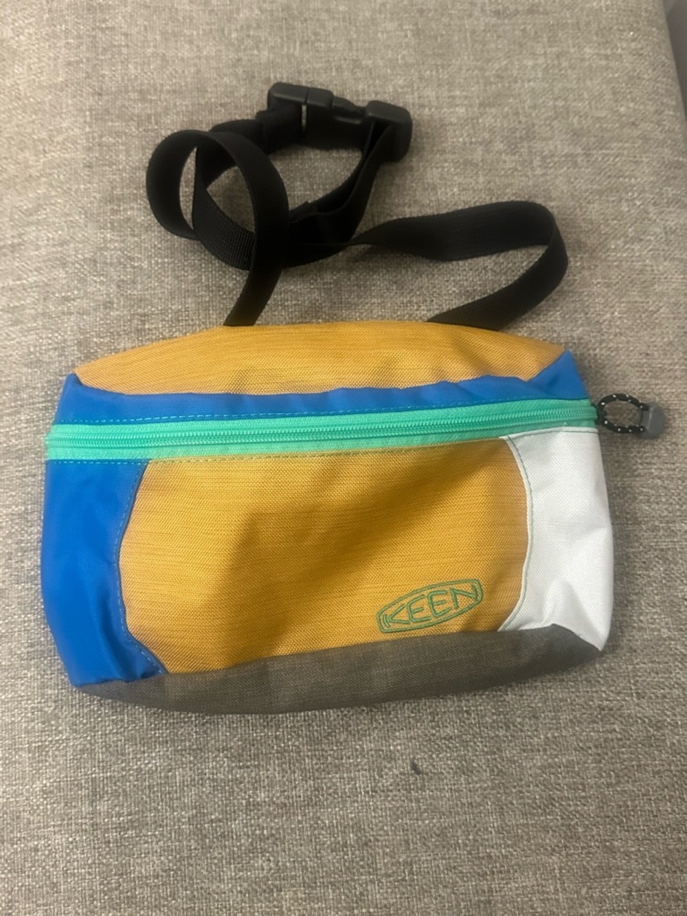 KEEN Colorblock Waist Pack - Mustard, Blue & White